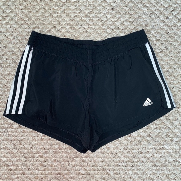 2 for $20 or 5 for $40
ADIDAS ATHLETIC SHORTS - MEDIUM - Picture 1 of 4